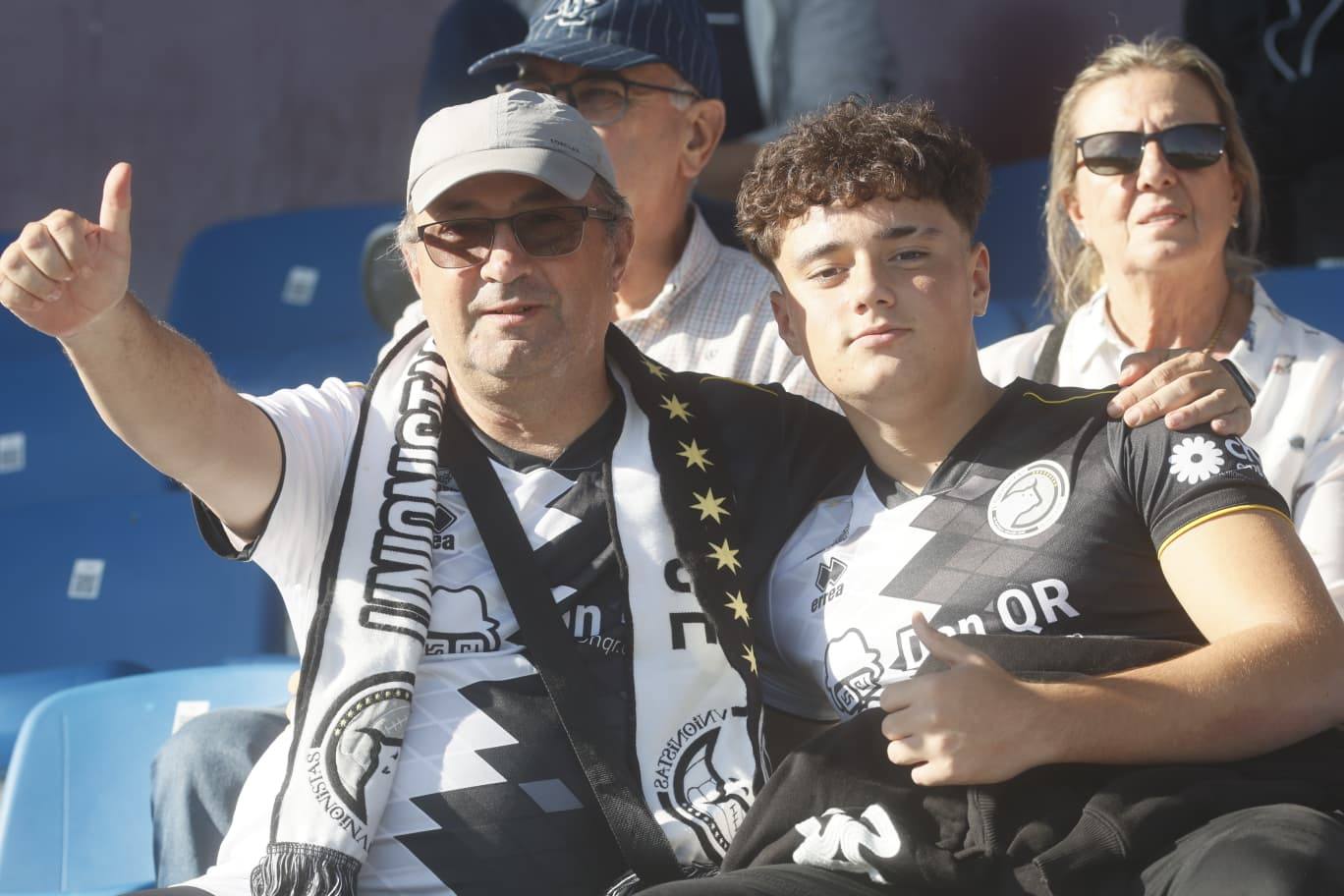 ¡Búscate en la grada del Reina Sofía en el partido entre Unionistas y la AD Mérida!