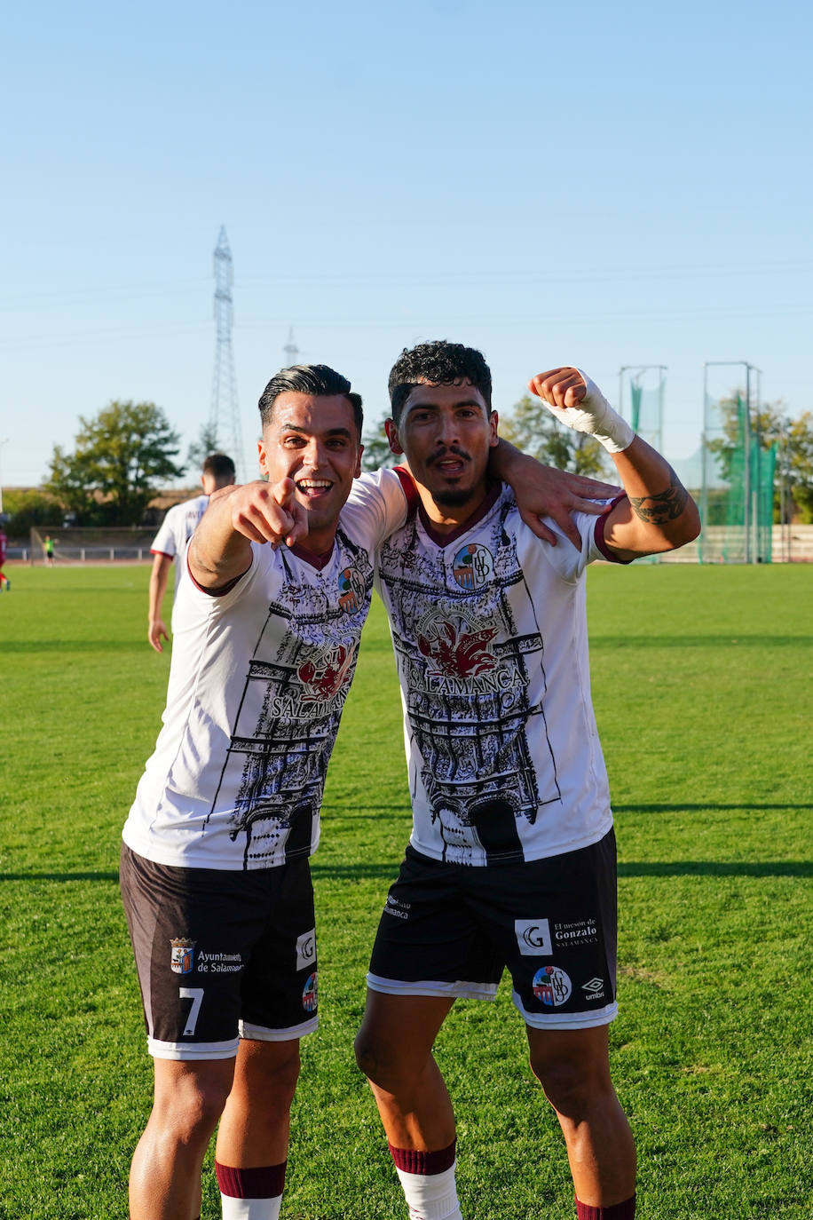 El triunfo del Salamanca UDS en Las Pistas ante la Sarriana en imágenes