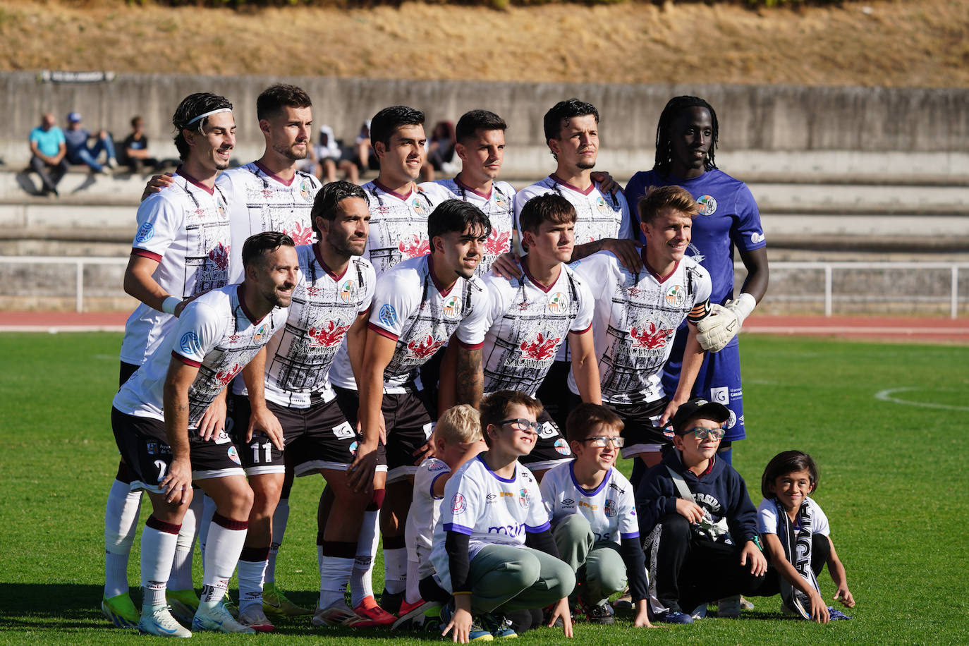 El triunfo del Salamanca UDS en Las Pistas ante la Sarriana en imágenes