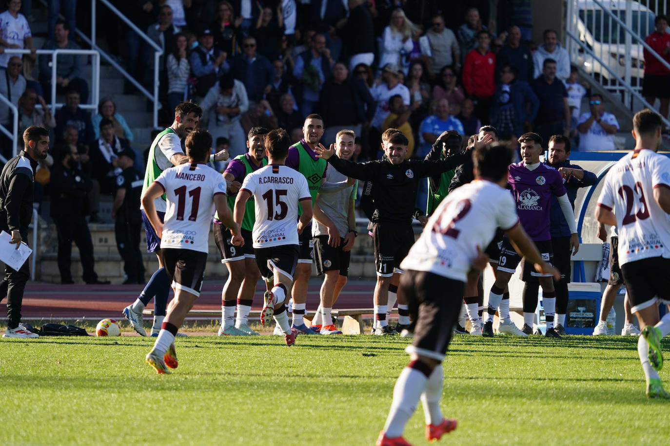El triunfo del Salamanca UDS en Las Pistas ante la Sarriana en imágenes
