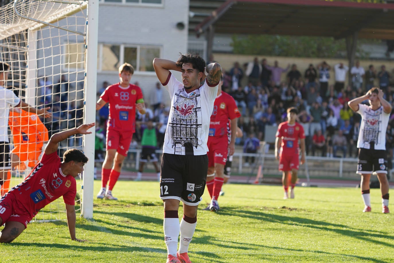 El triunfo del Salamanca UDS en Las Pistas ante la Sarriana en imágenes