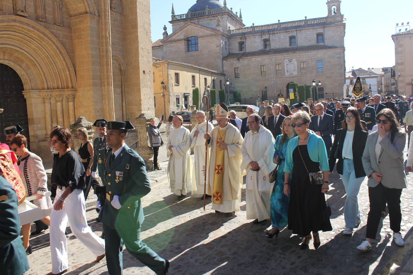 Solemnidad y fidelidad a la bandera, en los actos de la Guardia Civil de Ciudad Rodrigo