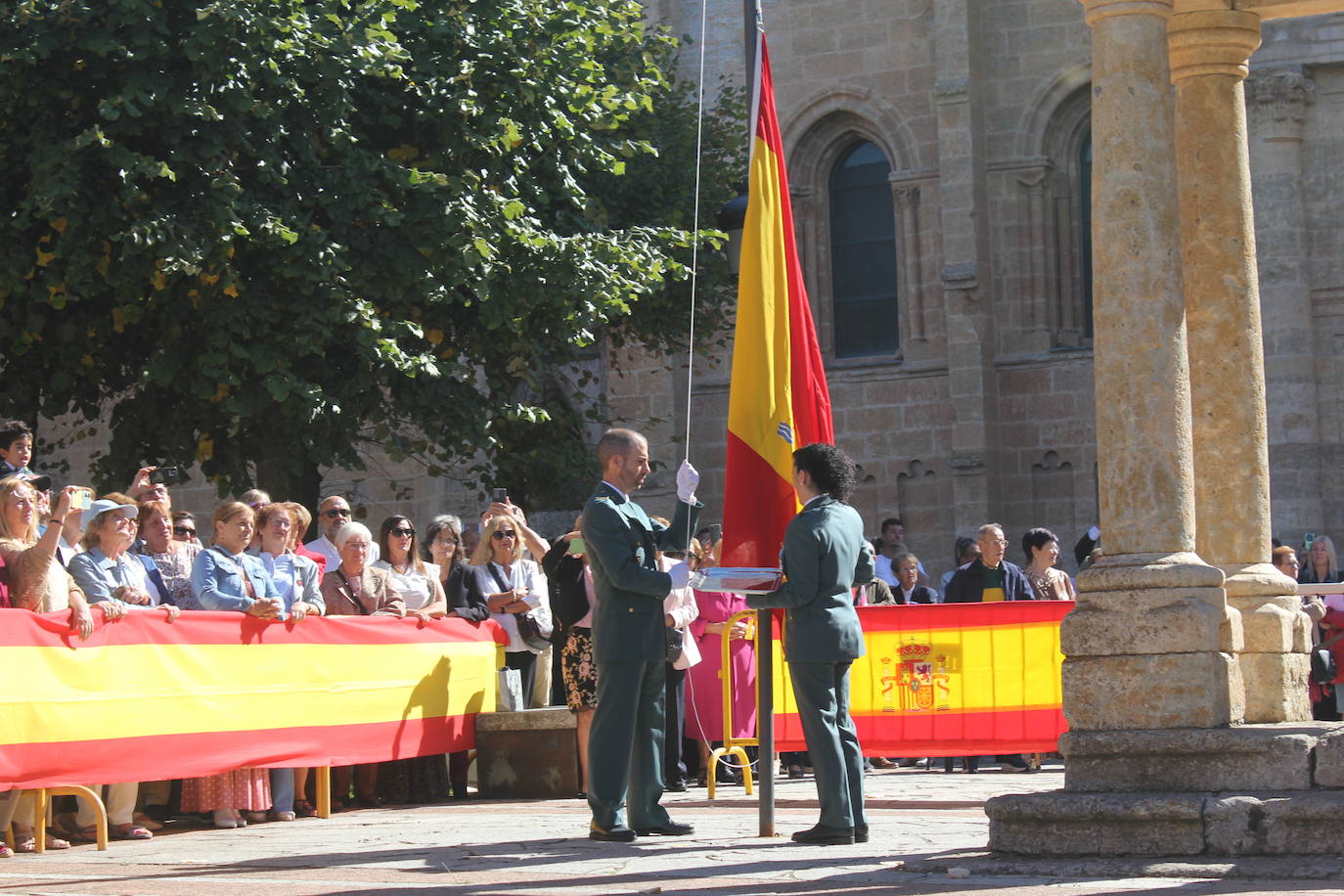 Solemnidad y fidelidad a la bandera, en los actos de la Guardia Civil de Ciudad Rodrigo