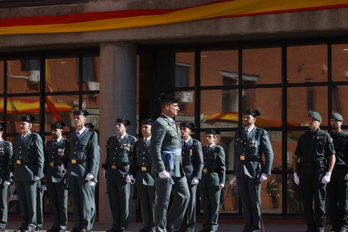 La celebración de la Guardia Civil por el Día del Pilar, en imágenes
