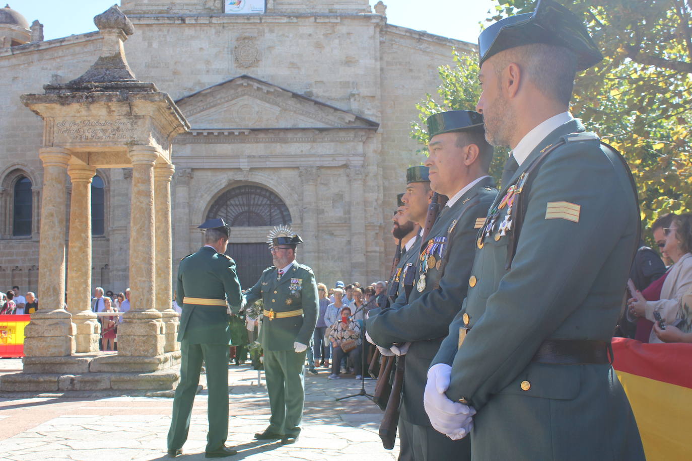 Solemnidad y fidelidad a la bandera, en los actos de la Guardia Civil de Ciudad Rodrigo