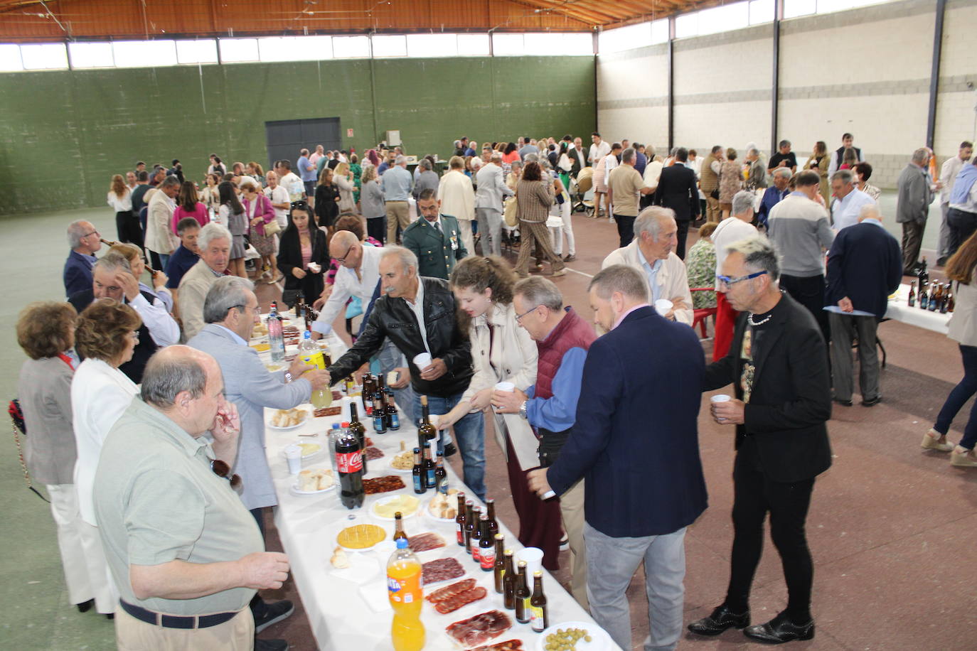 Guijuelo arropa a su Guardia Civil