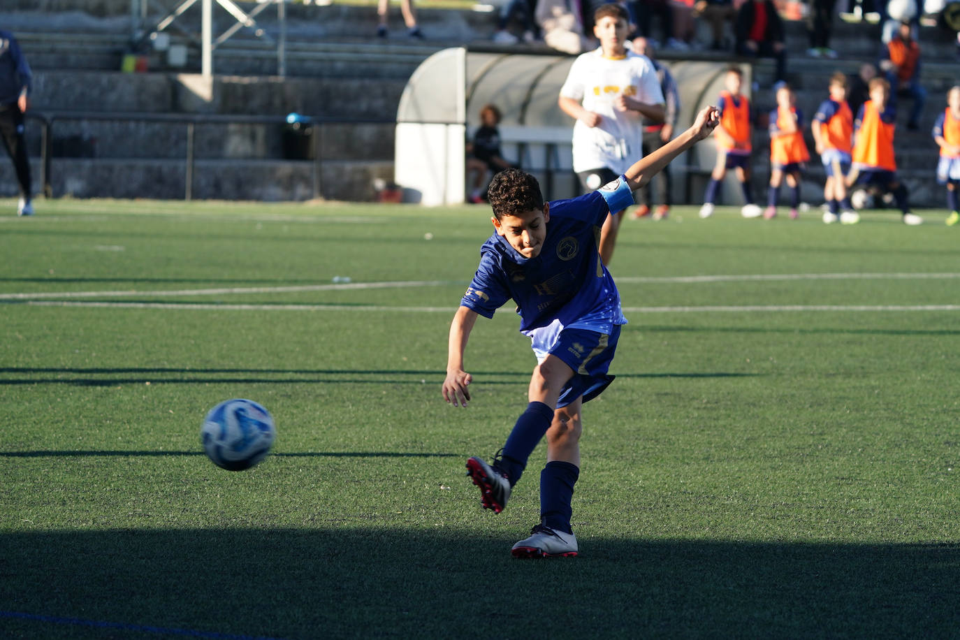 La jornada del fútbol base salmantino, en imágenes
