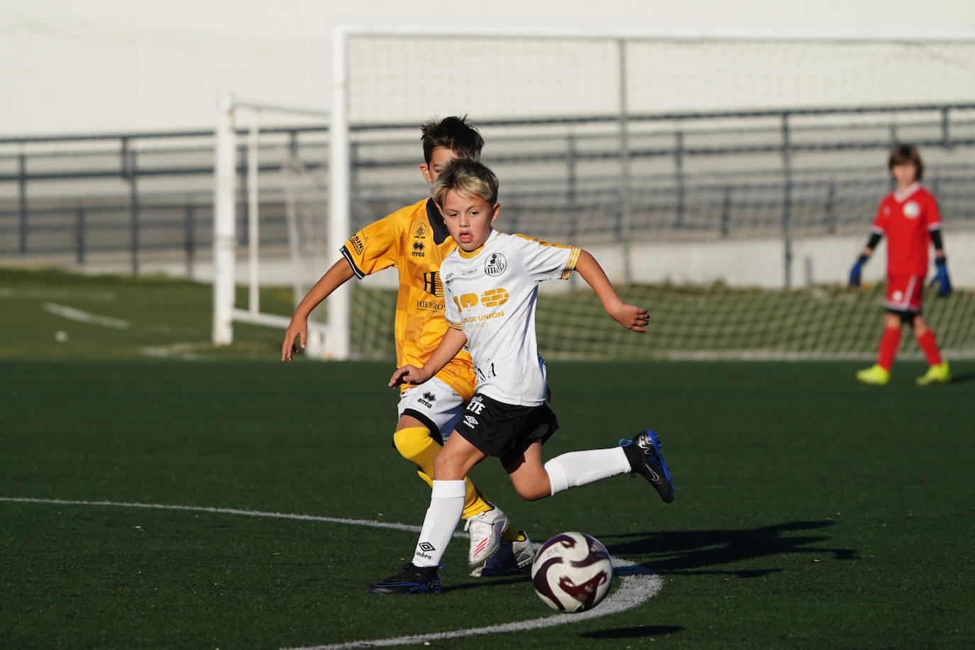 La jornada del fútbol base salmantino, en imágenes