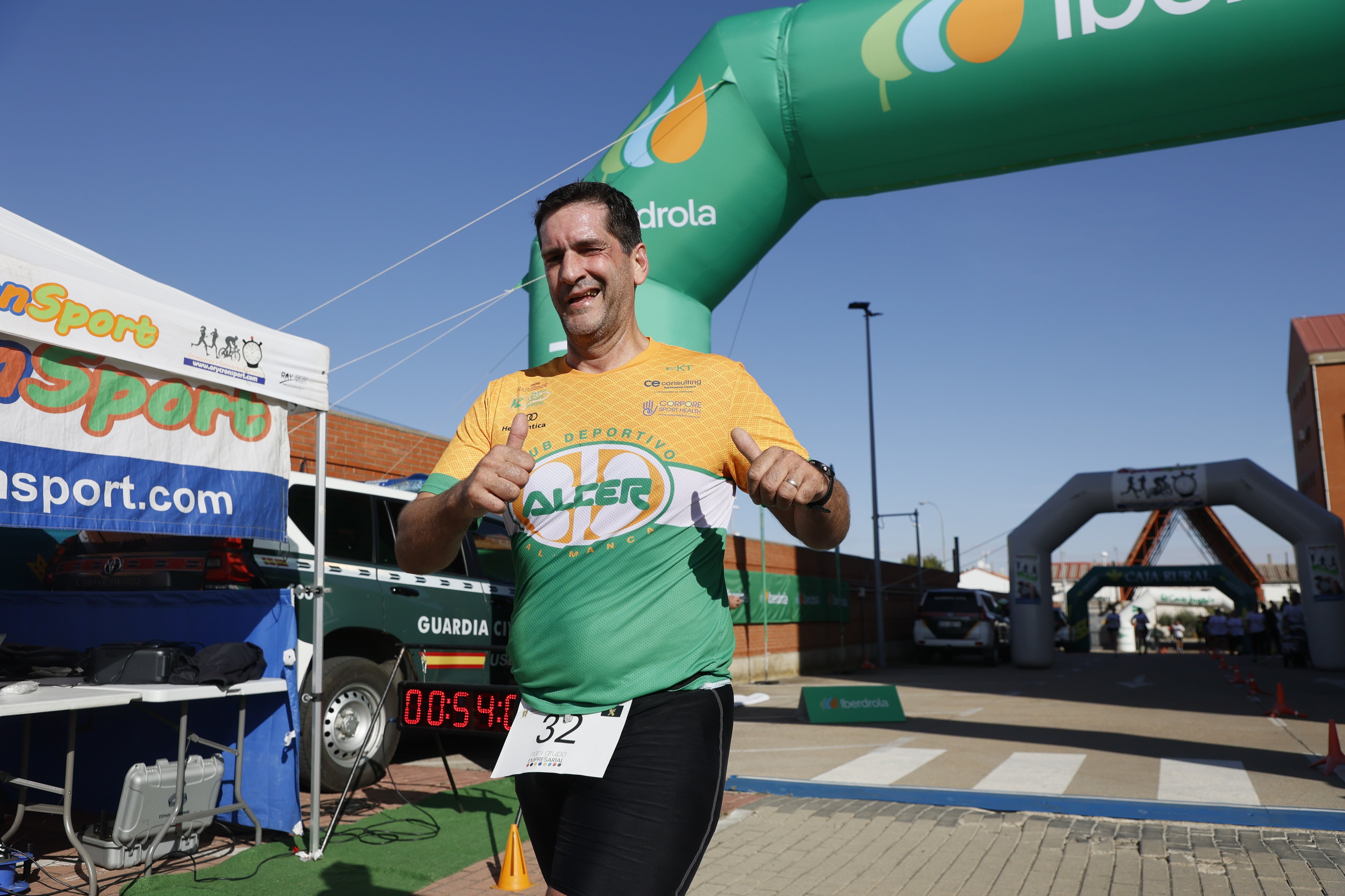 La Guardia Civil impulsa una marea solidaria