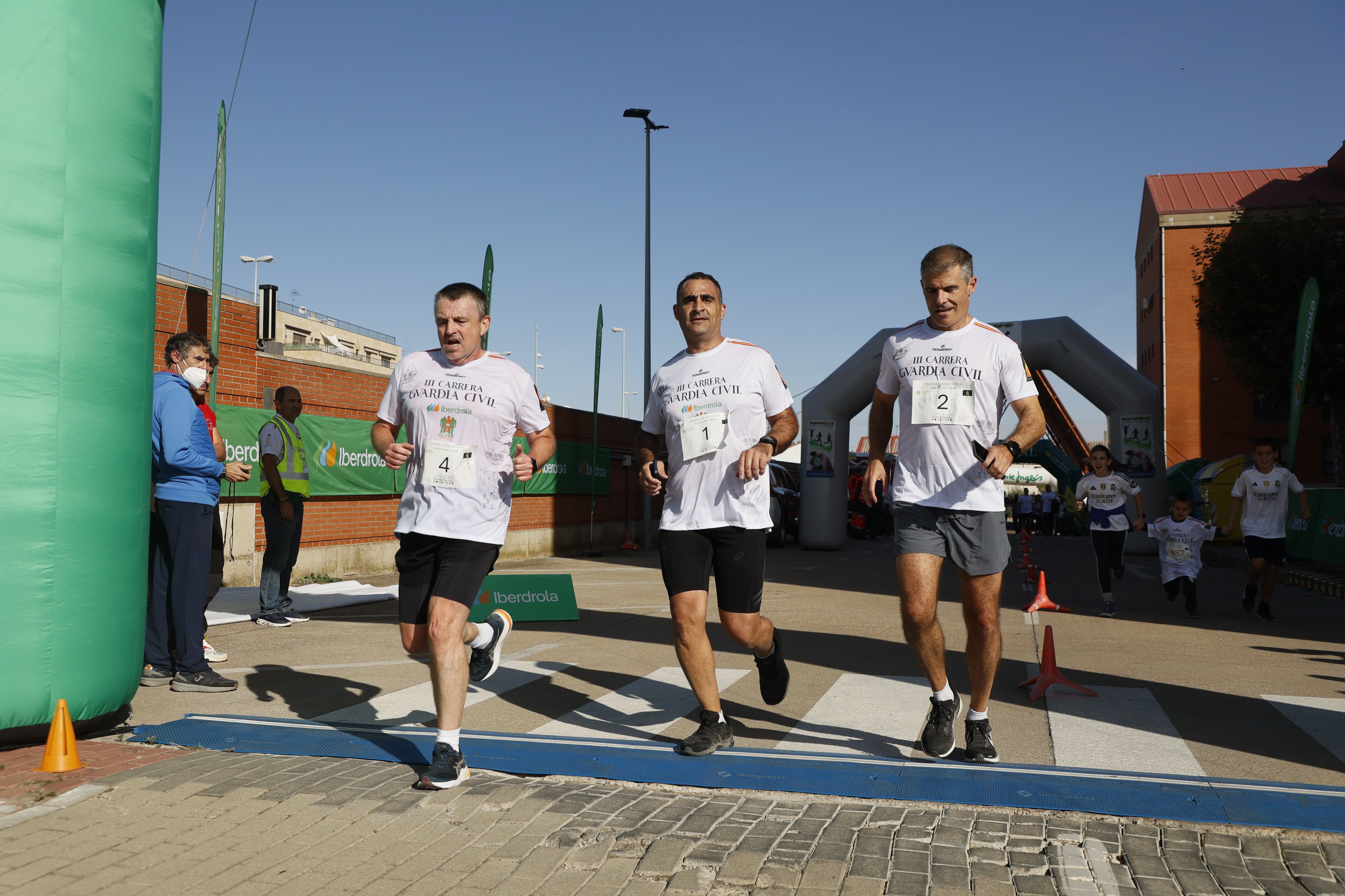 La Guardia Civil impulsa una marea solidaria