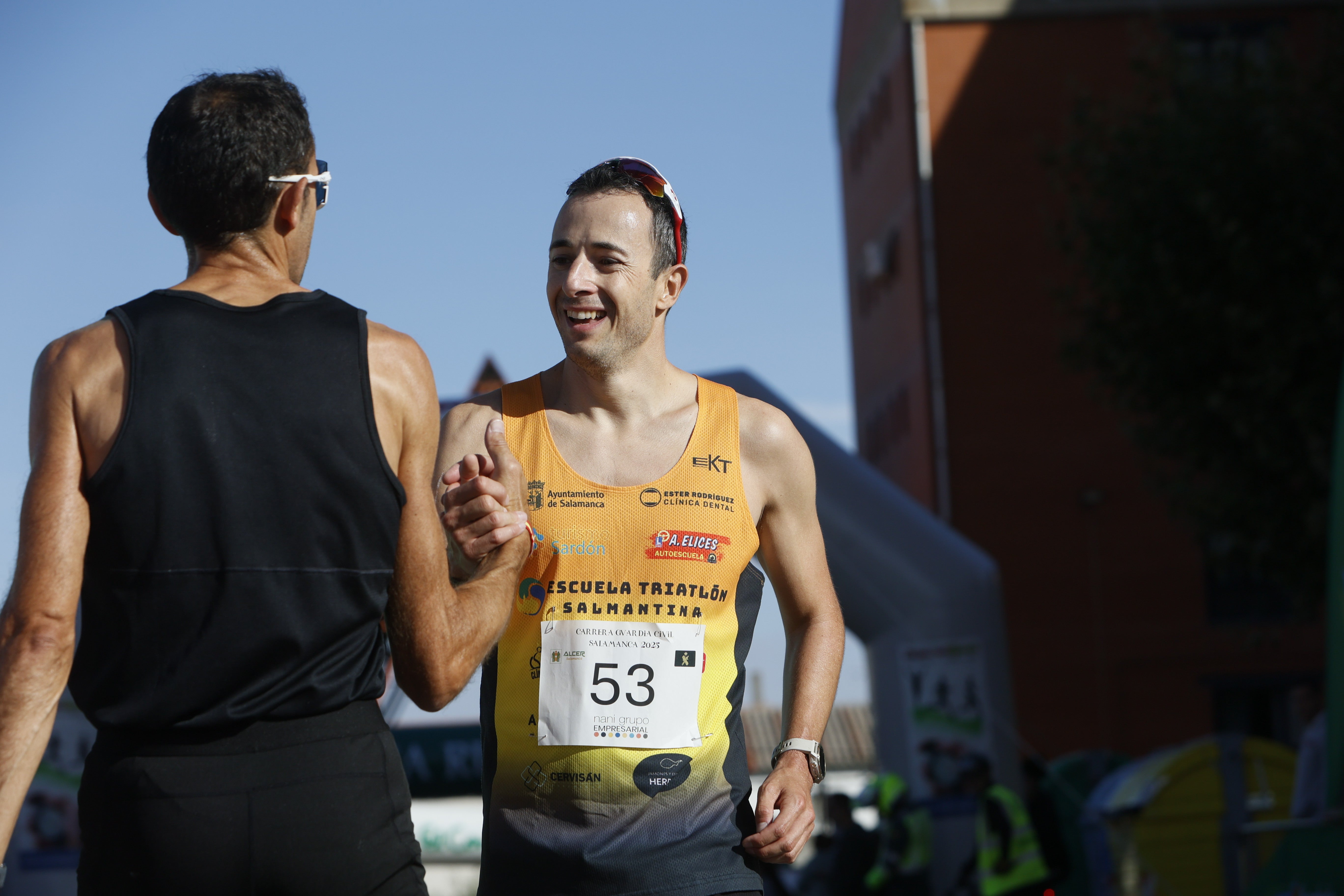 La Guardia Civil impulsa una marea solidaria