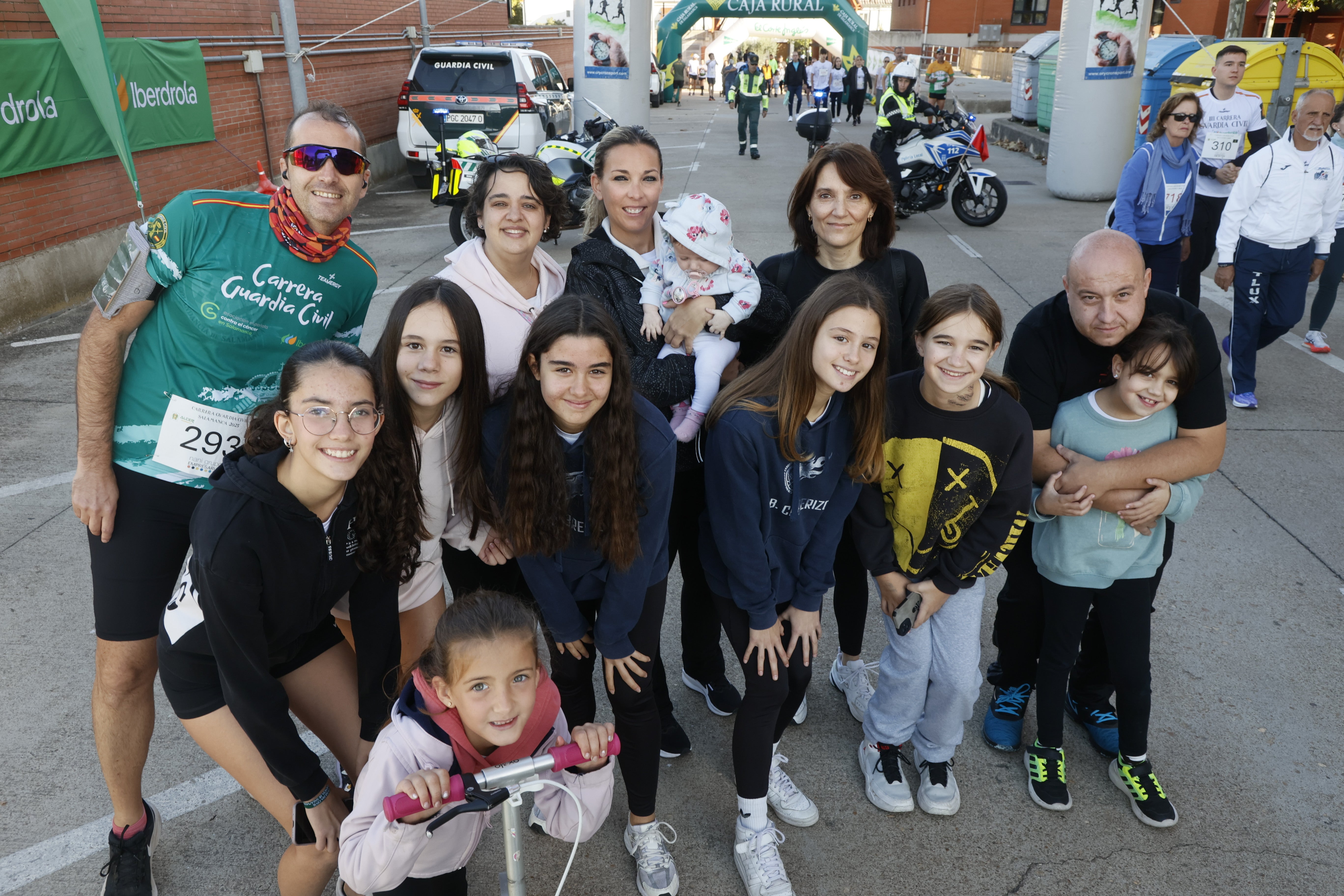 La Guardia Civil impulsa una marea solidaria