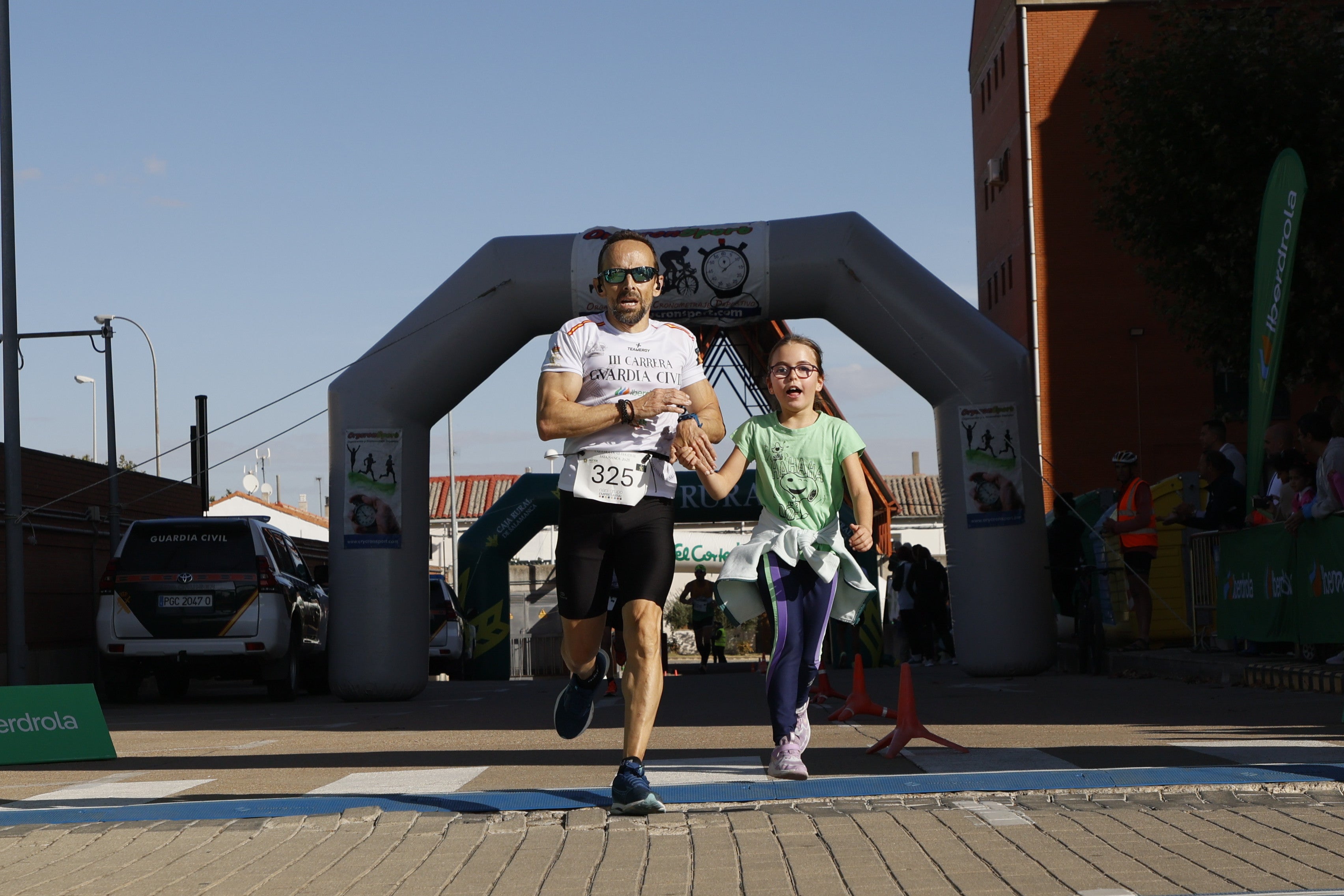 La Guardia Civil impulsa una marea solidaria