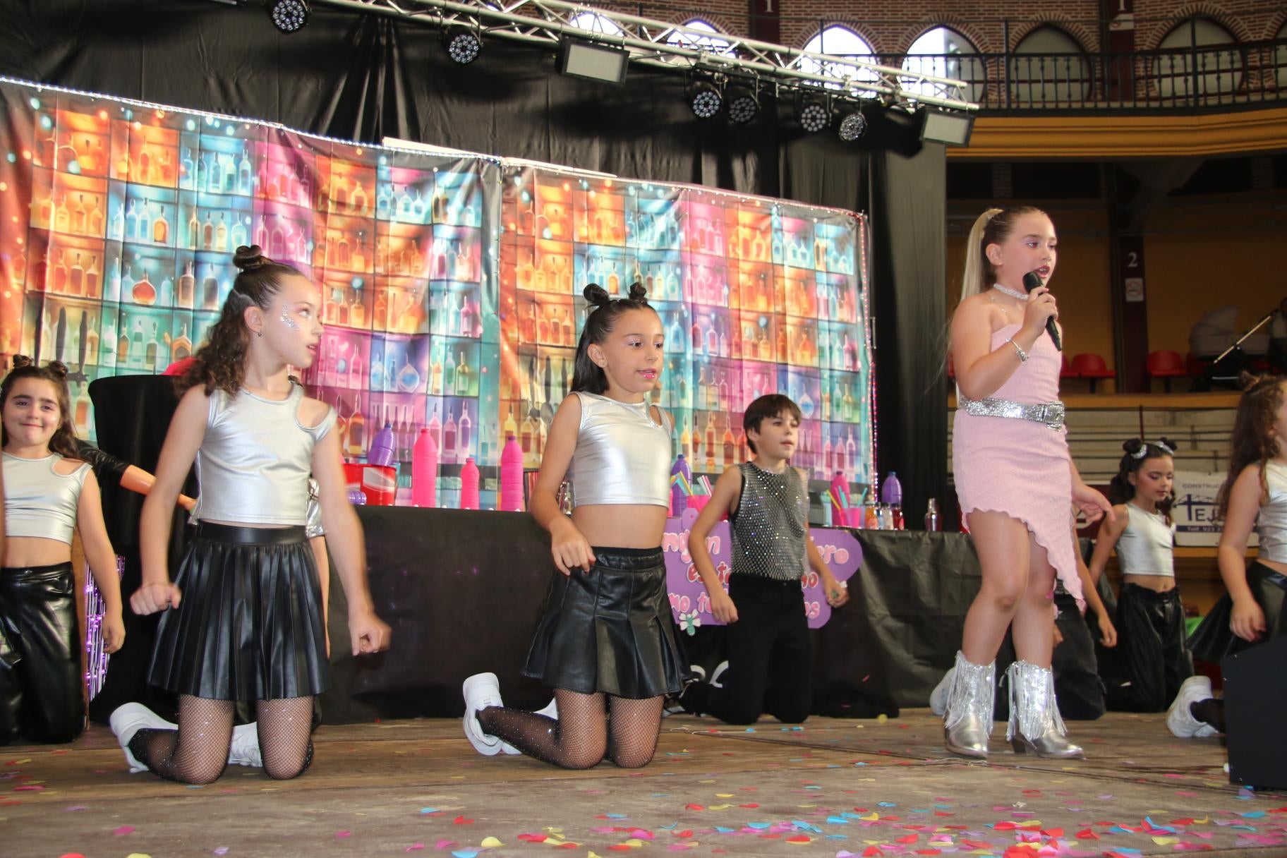 Alba, un escenario para Ana Mena y Marisol