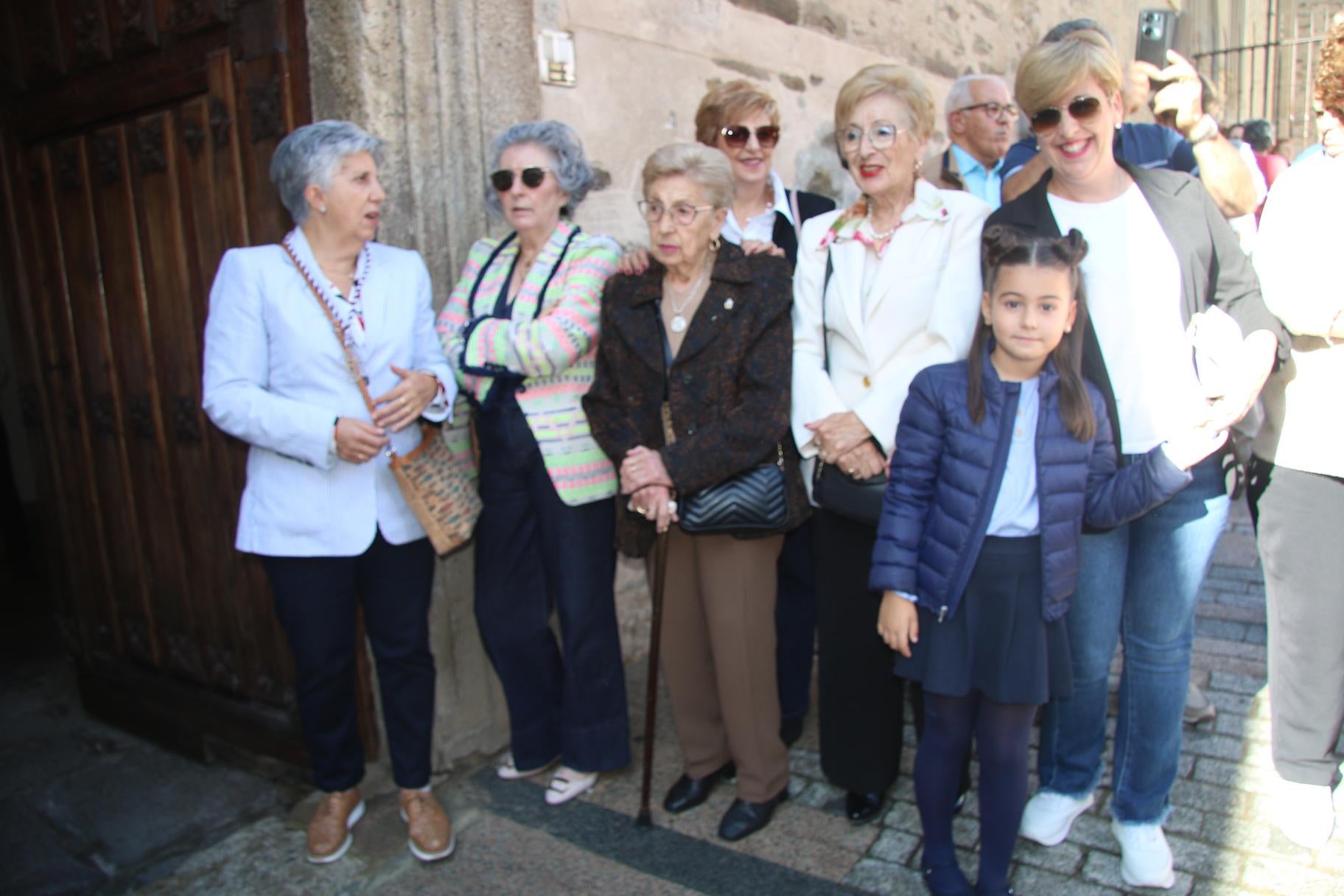 Alba estalla en fiestas en honor a la Santa Andariega