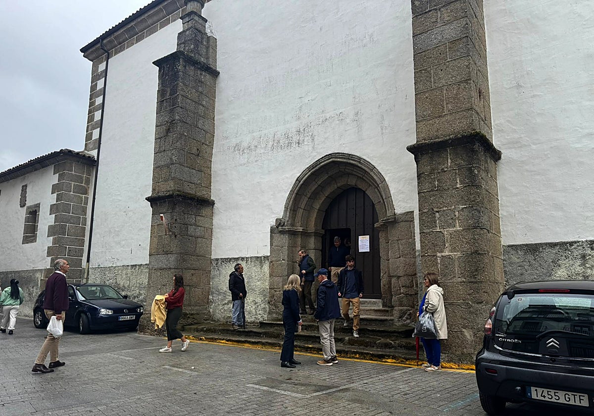 Reabre la puerta trasera de la iglesia de San Juan tras 60 años sin uso