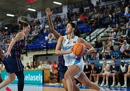 Claudia Soriano, en un ataque del Perfumerías Avenida.