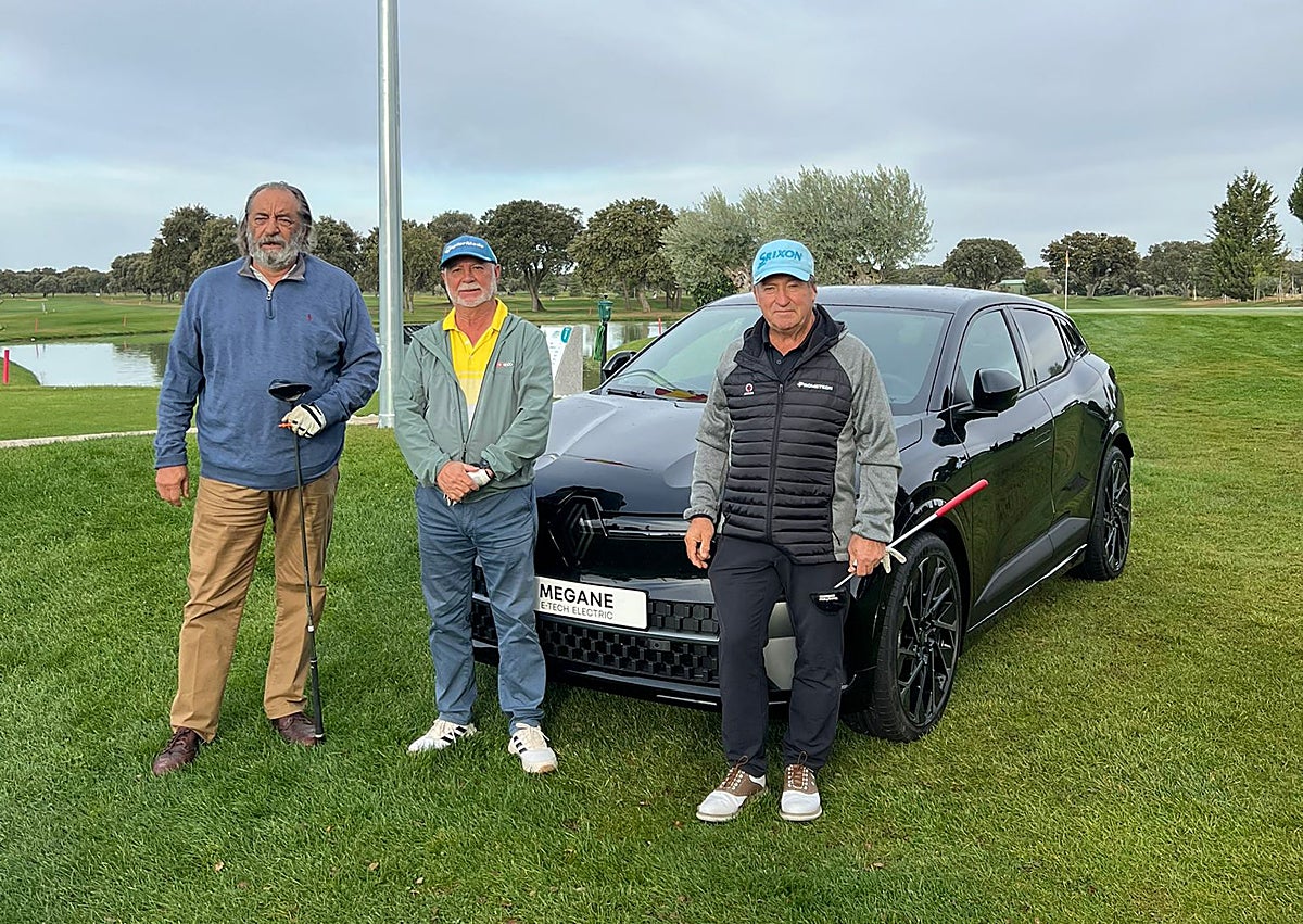 Imagen secundaria 1 - Quinta prueba de la Liga Sénior de La Valmuza Golf, la última antes de la gran final