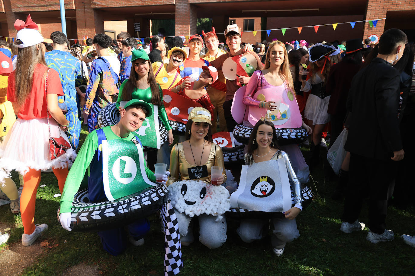 Así viven los estudiantes de Medicina sus fiestas en honor a San Lucas