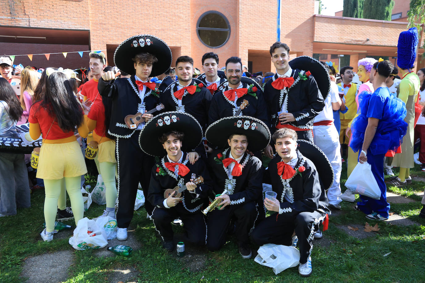 Así viven los estudiantes de Medicina sus fiestas en honor a San Lucas