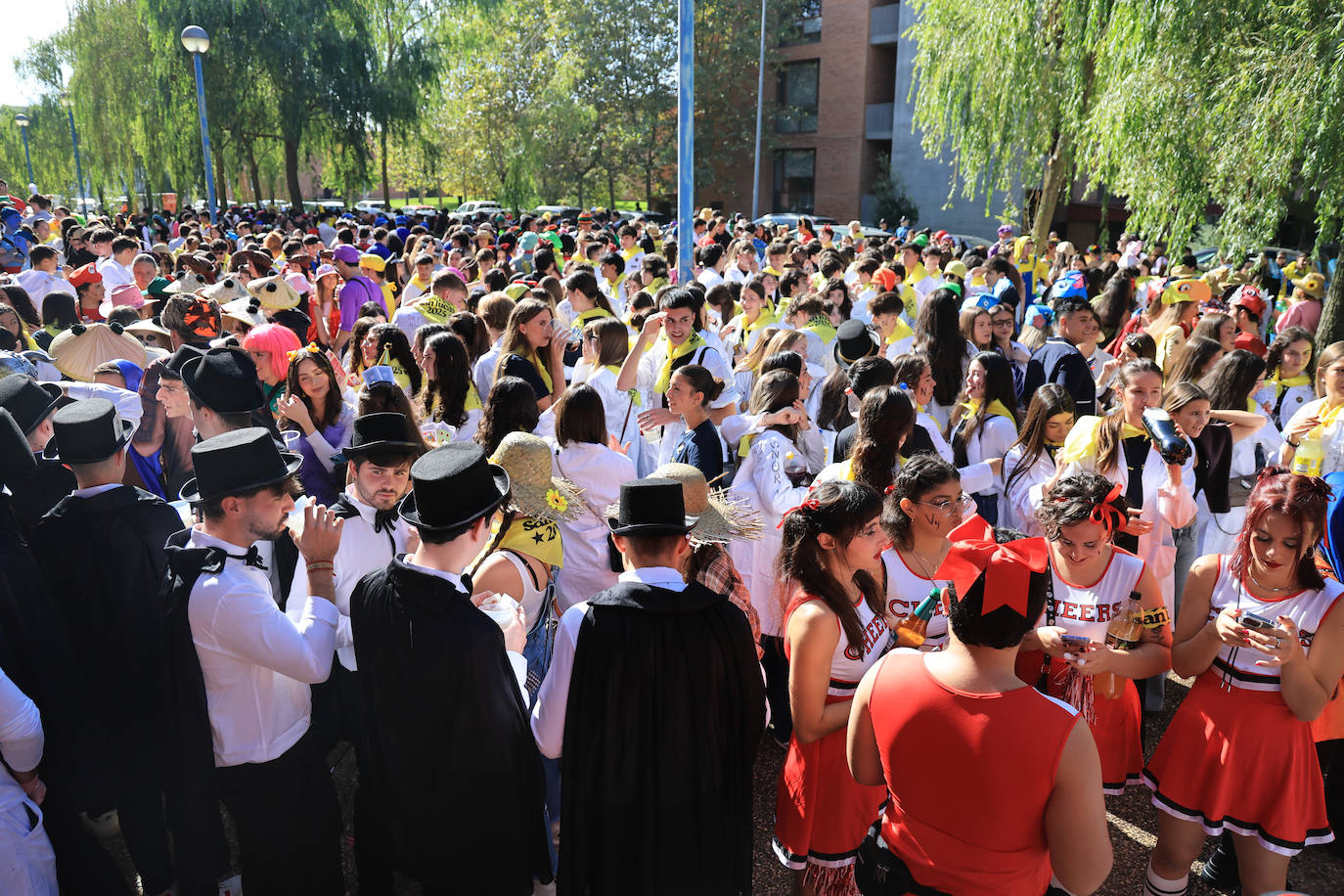 Así viven los estudiantes de Medicina sus fiestas en honor a San Lucas