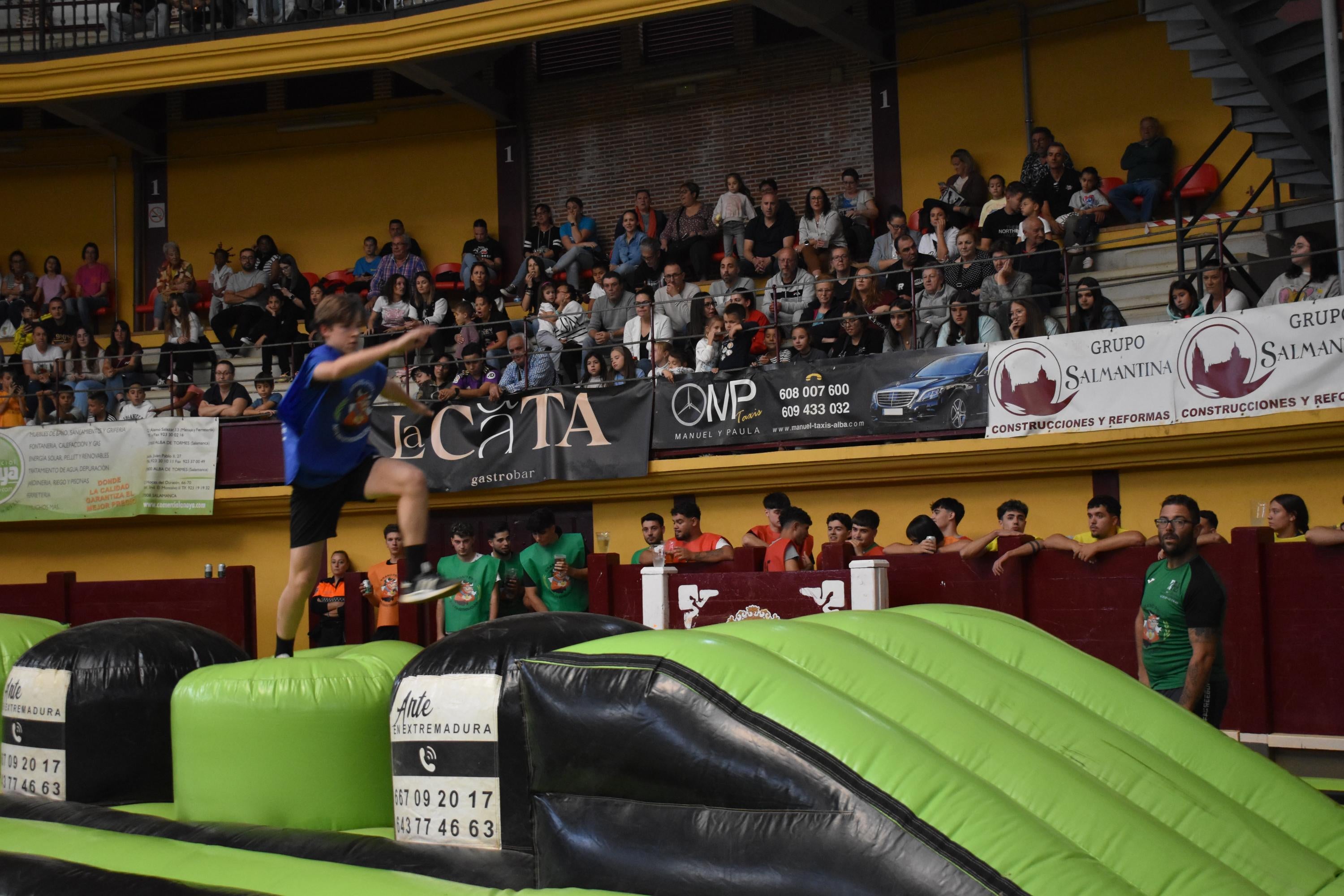 Día festivo en Alba de Tormes con buen humor