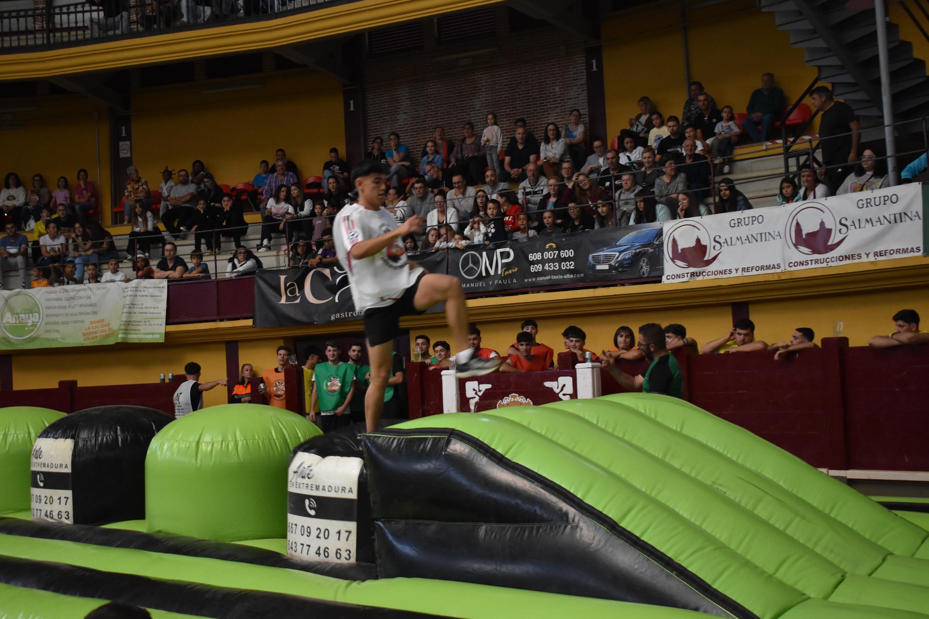 Día festivo en Alba de Tormes con buen humor