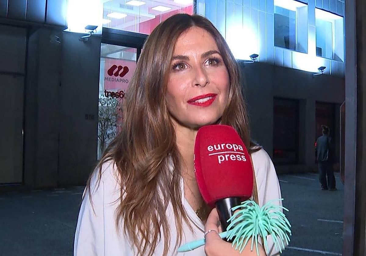 Nuria Roca, ante el micrófono de Europa Press.