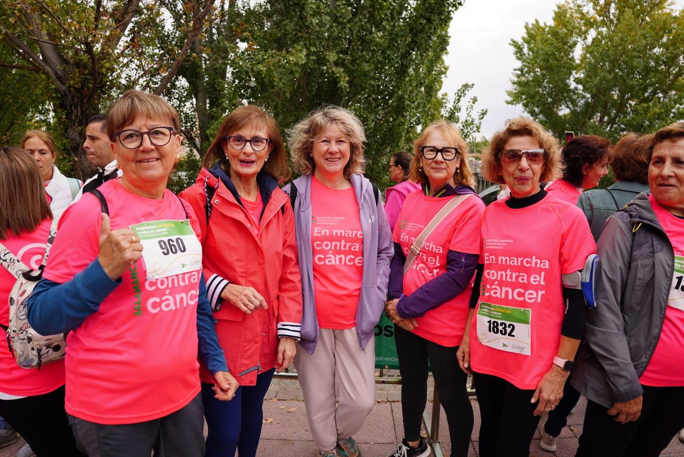 Salamanca &#039;se tiñe&#039; de rosa por el cáncer