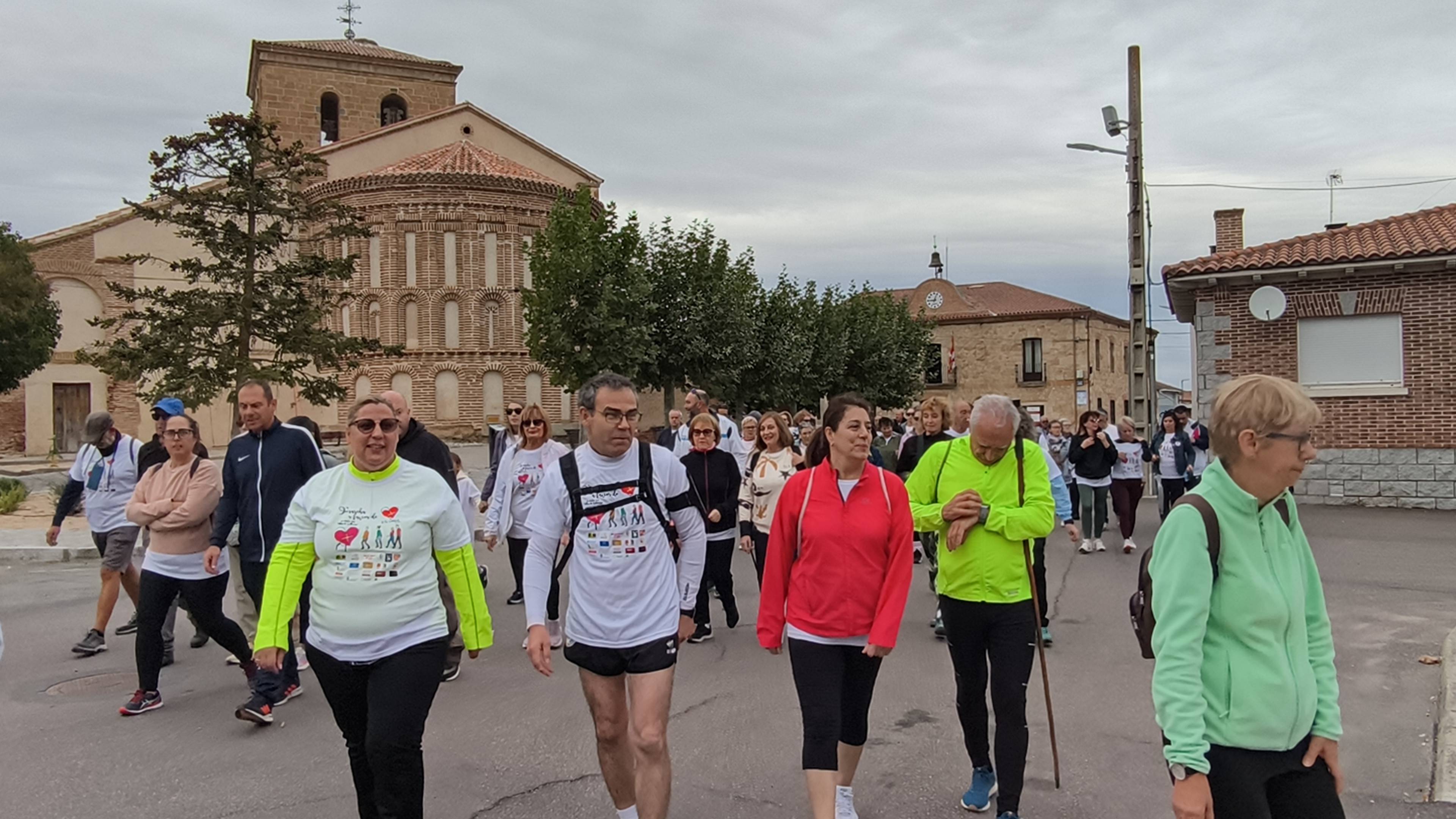 Pasos solidarios a favor del PacienteXperto desde Villar de Gallimazo