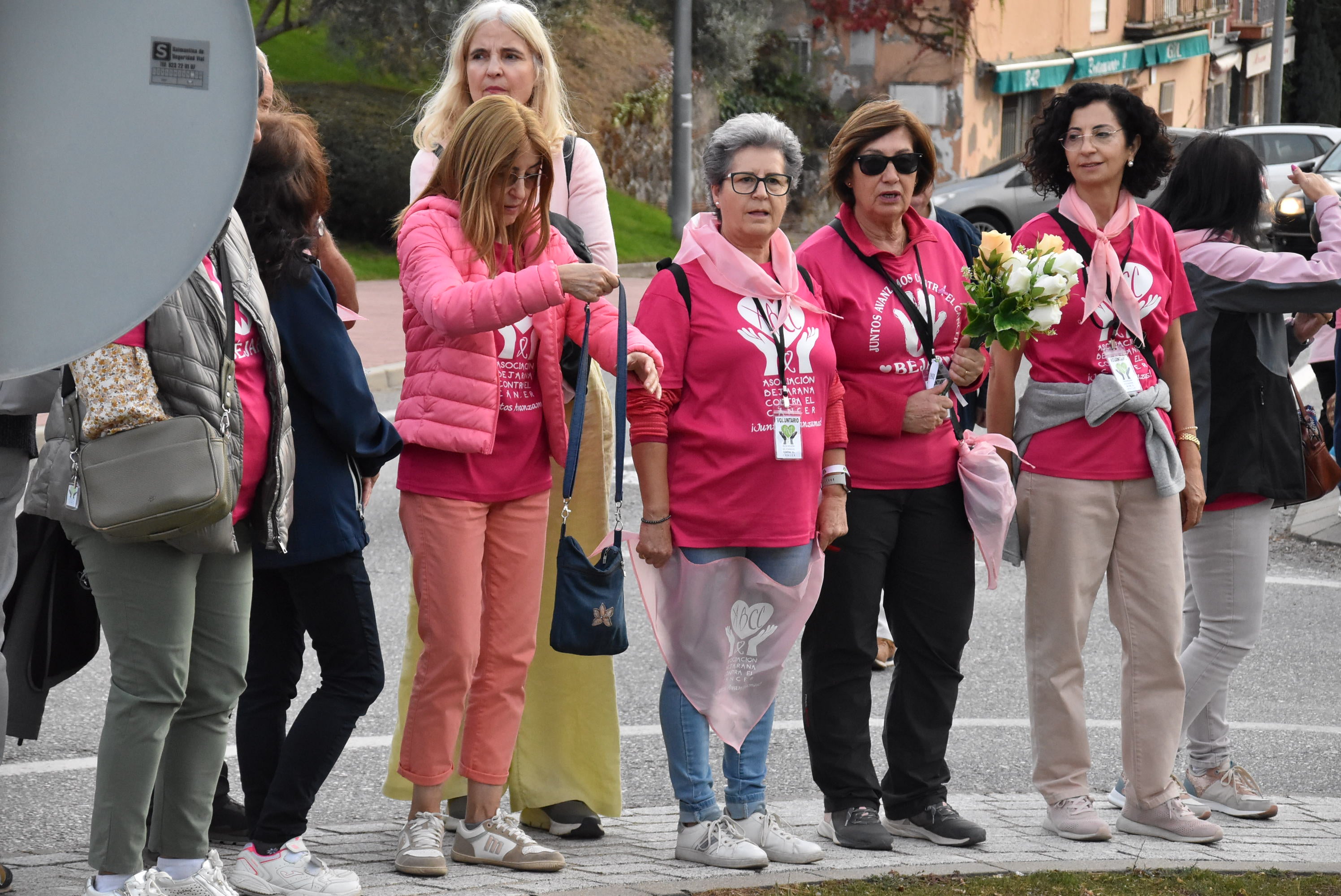 Béjar se tiñe de rosa en apoyo a la lucha contra el cáncer de mama