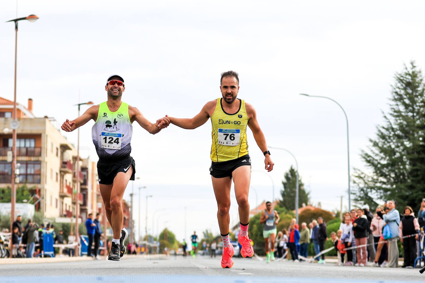 Jesús Prieto y Sandra Santamaría se llevan la Media Maratón de la Diputación