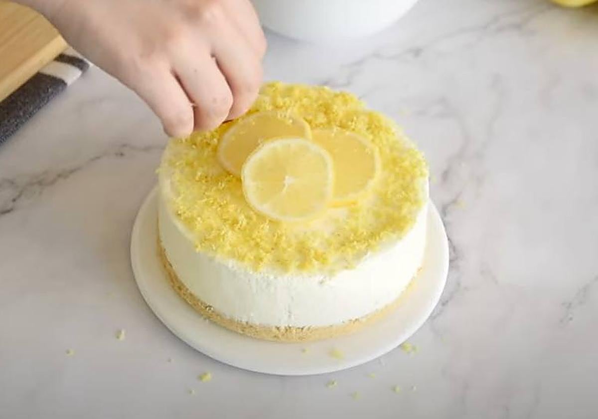 Una tarta de limón.