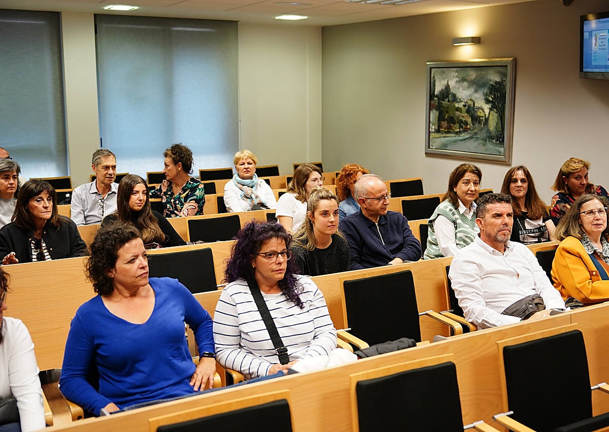 Imagen secundaria 1 - Pilar Hierro, paciente de espondilitis anquilosante: «Perdí mi trabajo y fue muy duro, te sientes como si la enfermedad te quitara todo»