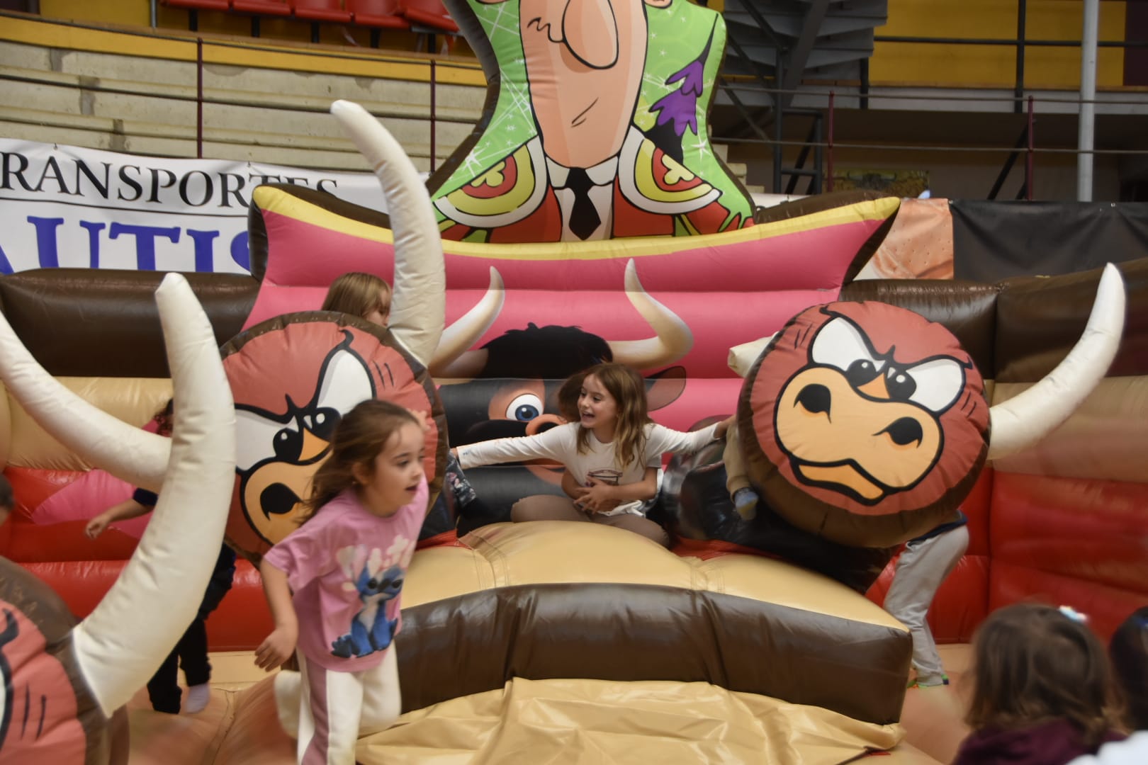 Los niños &#039;toman&#039; Alba de Tormes