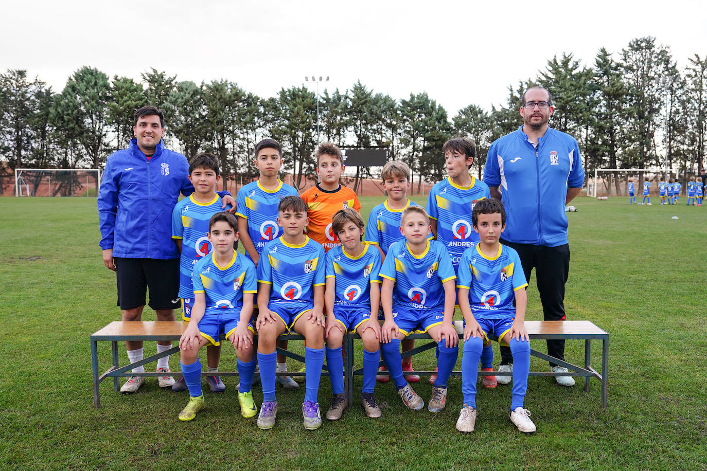Arriba (de izquierda a derecha): Rafa Rodríguez (entrenador), Hugo Prieto, Diego Rivero, Rafa Rodríguez, Gael Hernández, Marcos Álvarez y Mikel Marcos (entrenador). Abajo (de izquierda a derecha): Marcos Gómez, Mario Huerta, Marcos Ríos, Gabri Ignatov y Alejandro García. Ausente: Enrique León.