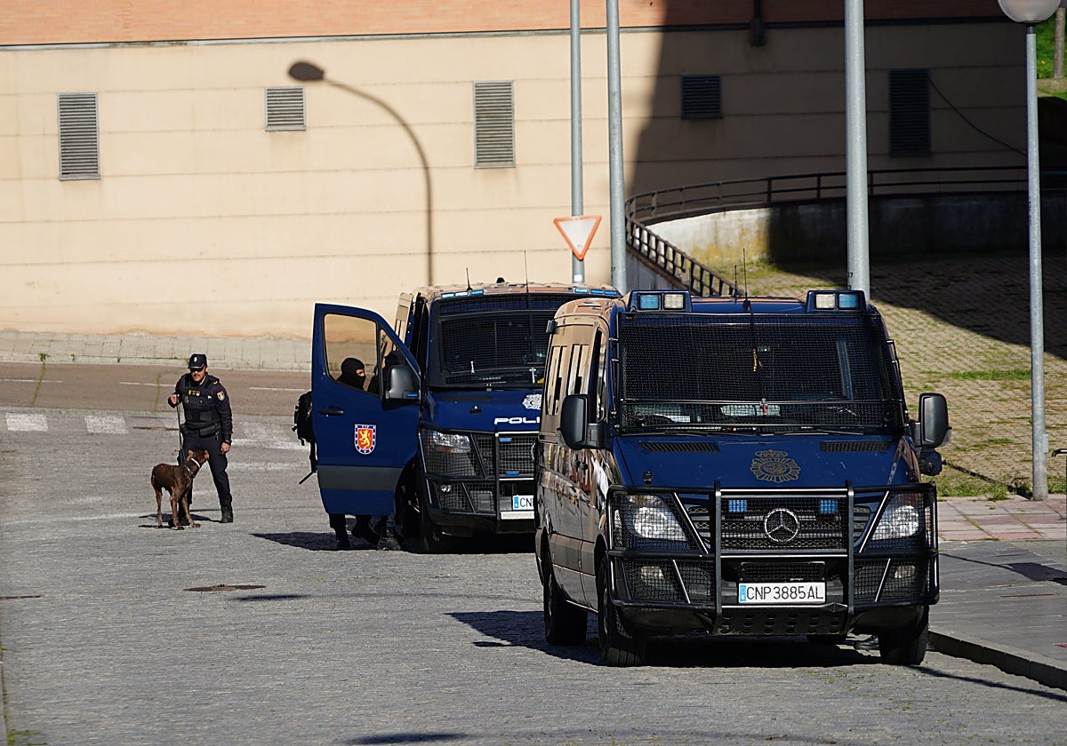 Tres detenidos, dos de ellos en Pizarrales y otra en Santa Marta, en la macrooperación contra el tráfico de droga