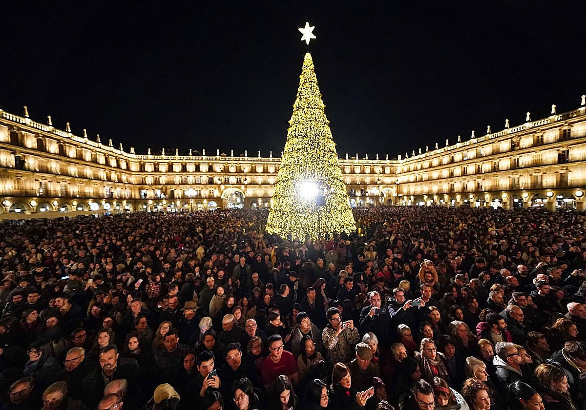 Una imagen del encendido del alumbrado navideño del año pasado.