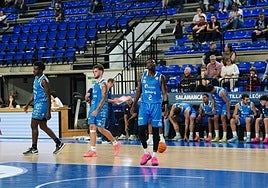 Kourouma, Garrido y Smith, en el partido de la pasada semana en casa.