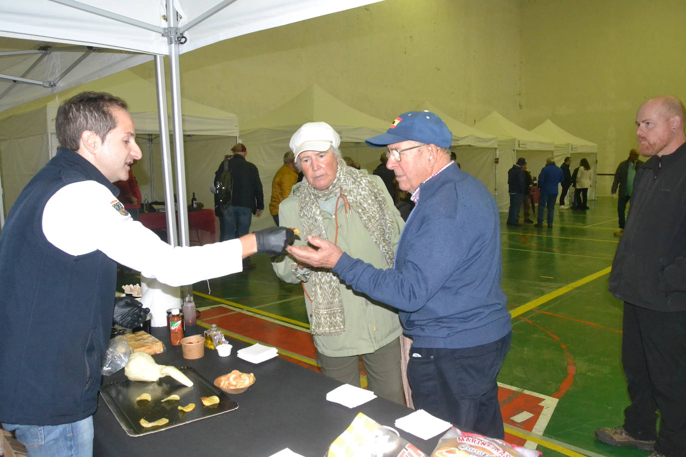 Aldeadávila celebra su feria del vino