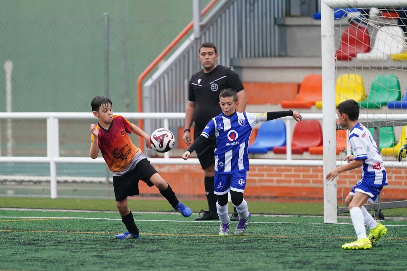Todas las imágenes de la jornada del fútbol base en Salamanca