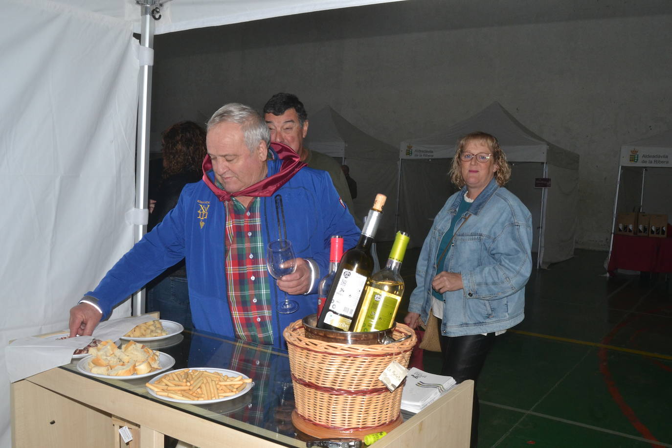Aldeadávila cierra una exitosa feria en torno al vino