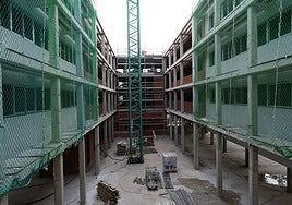 Obra de construcción de un edificio de viviendas.