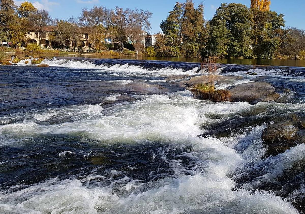 El rincón en el que el Tormes es tan furioso e indómito que su fuerza dibuja una espectacular playa fluvial