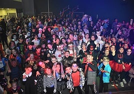 Baile de Halloween en Aldeatejada.