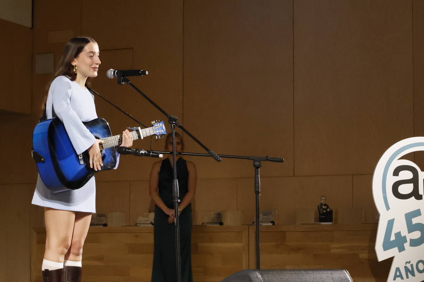 Autoescuelas El Pilar celebra su 45º aniversario