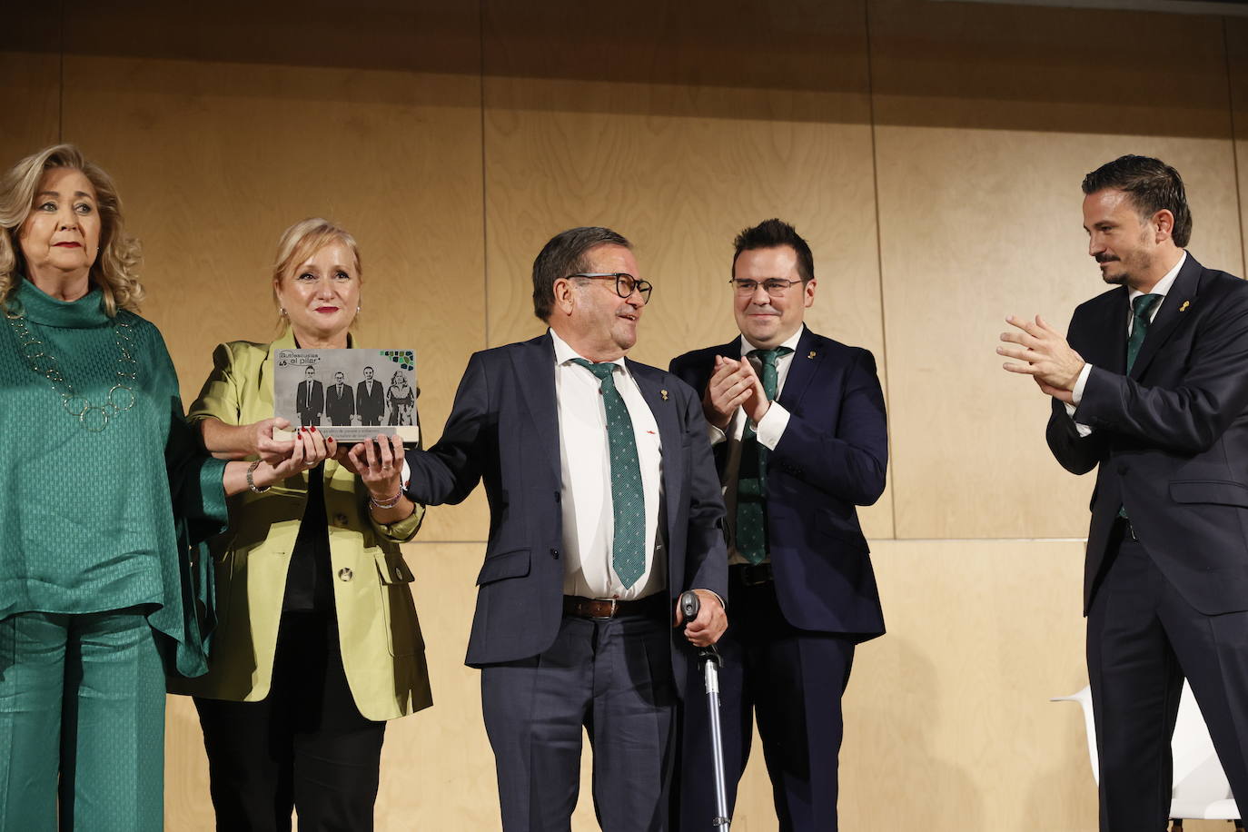 Autoescuelas El Pilar celebra su 45º aniversario