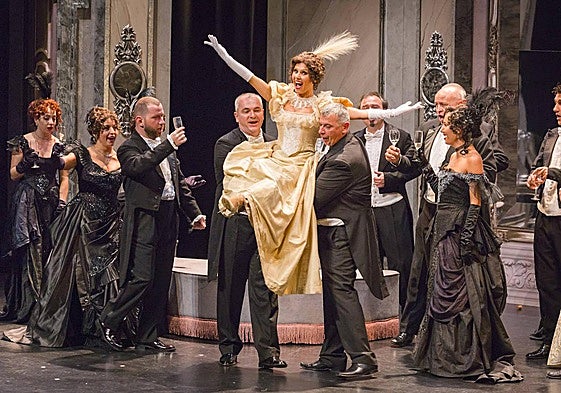 Una escena de la ópera 'La Traviata'.