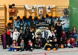 Los pequeños disfrutaron de una divertida y terrorífica tarde.