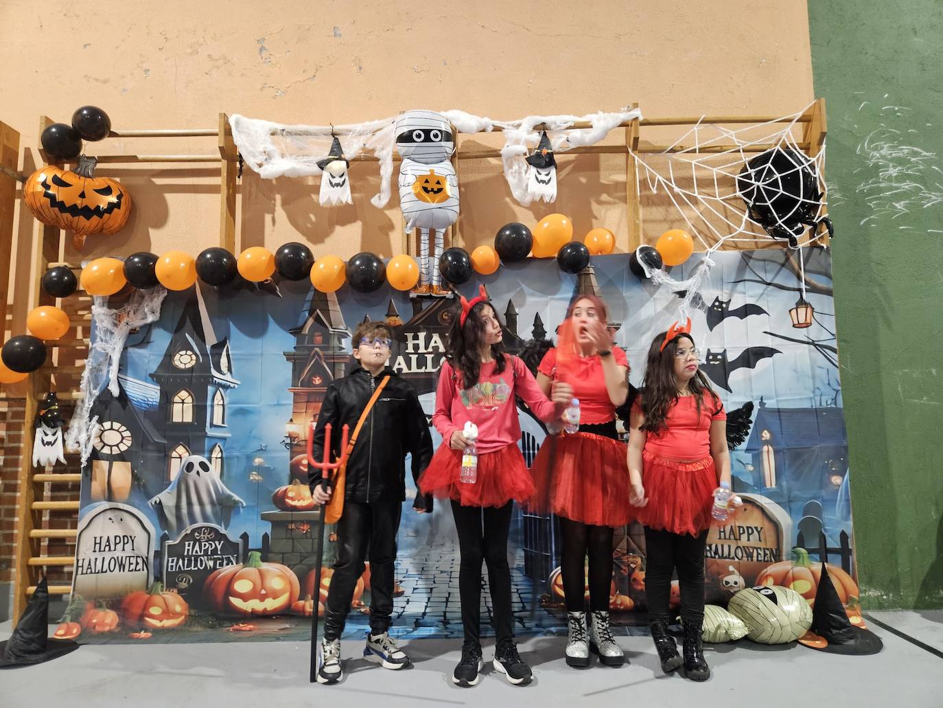 Lumbrales celebra una tarde de Halloween